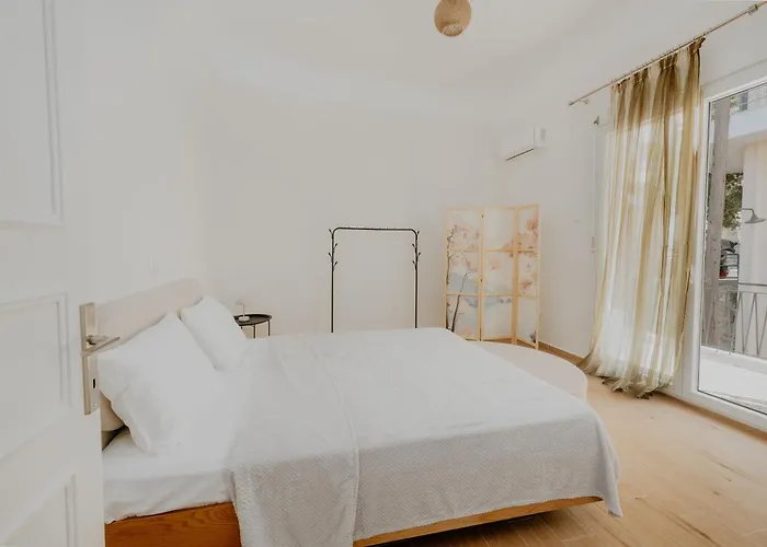 Miyabi Season Kavala